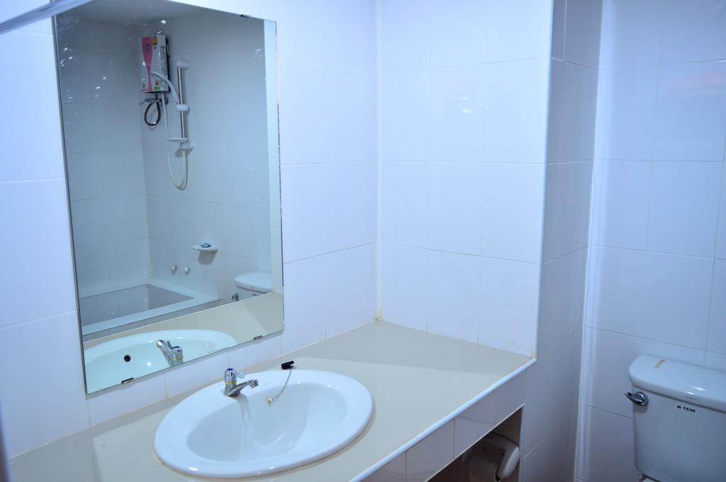 Mech Mansion Hotel Chiang Rai Buitenkant foto