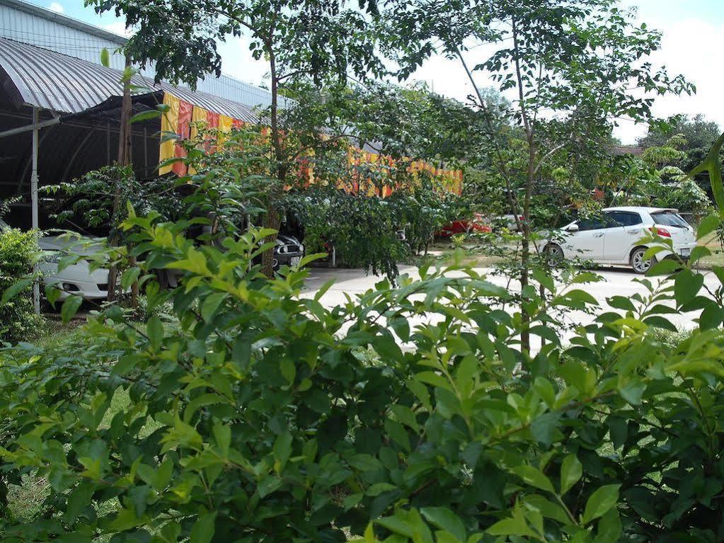 Mech Mansion Hotel Chiang Rai Buitenkant foto